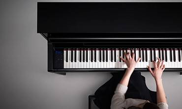 黄金城集团Clavinova? CLP-585  荣获“红点设计大奖”